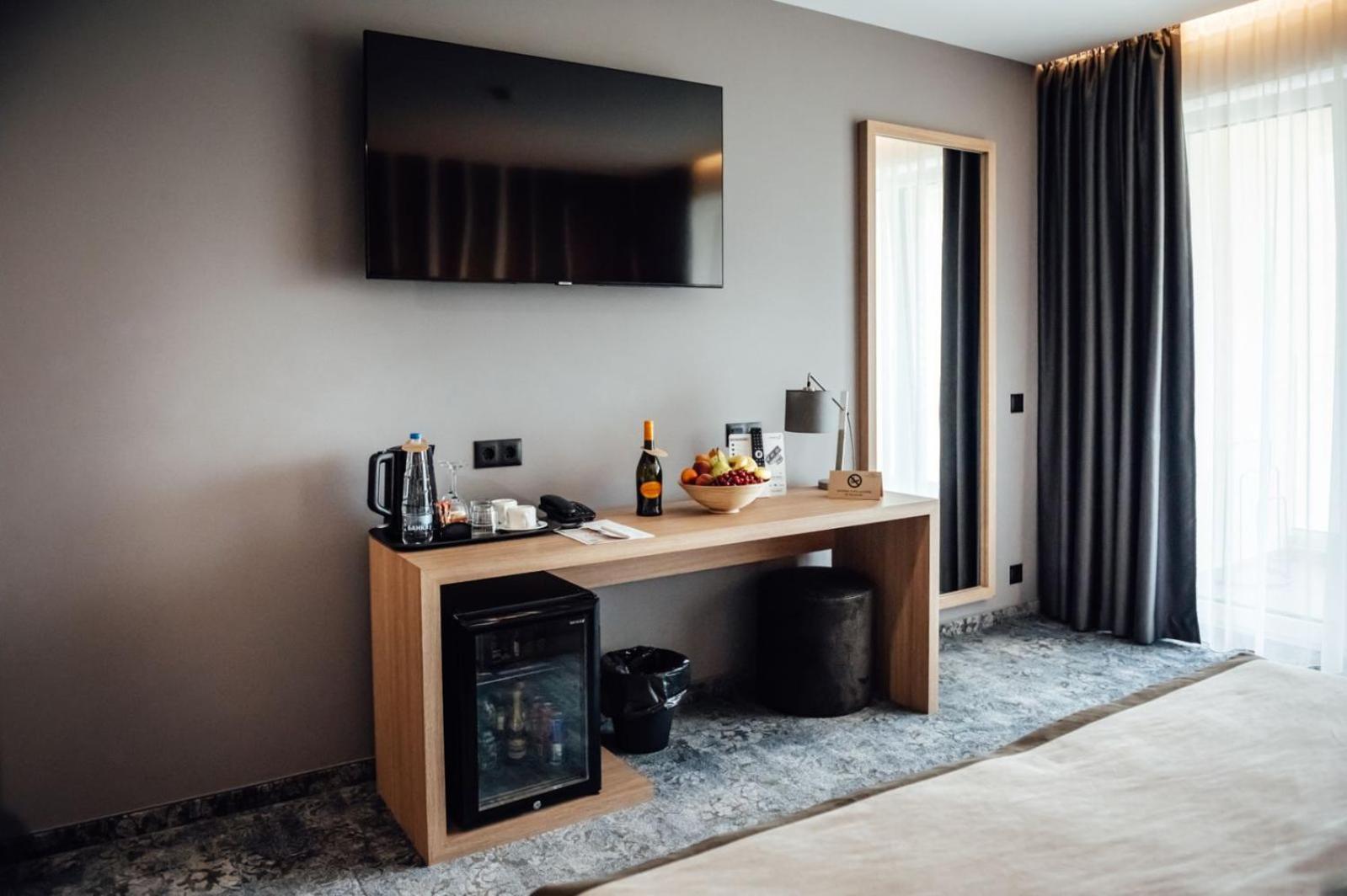 The Five Elements And Hotel Saparewa Banja